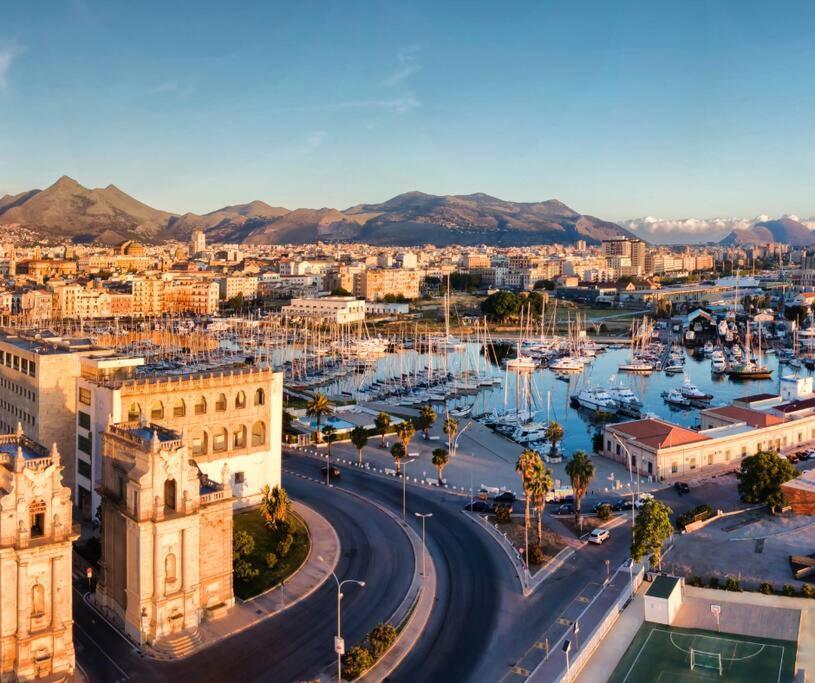 Casetta Poli- Appartamento Con Terrazza - Centro Storico Palermo Exterior photo